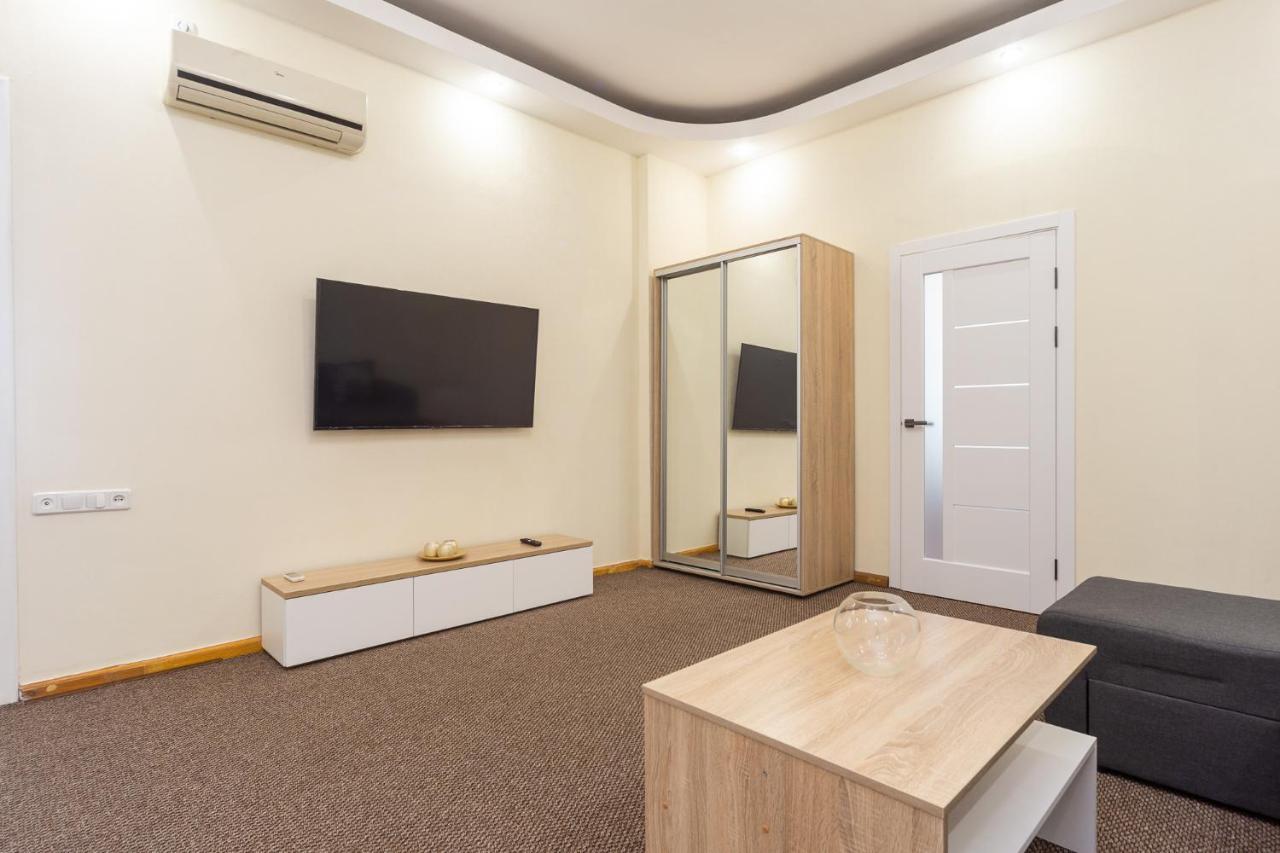 Apartment Center Of Odesa Exterior foto